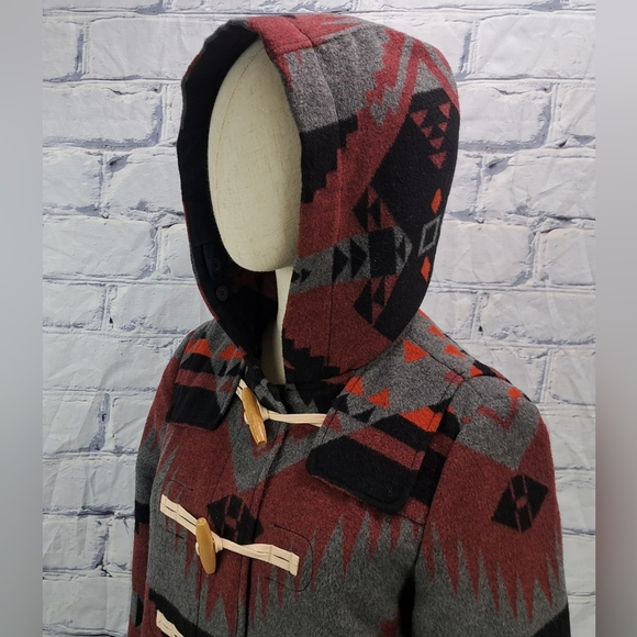 NEW Gap Women's Short Duffle Coat Toggle Southwestern Native Wool Small - Picture 3 of 13